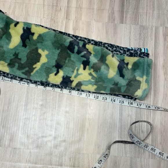 Lot Of 3 Size L Pajama Tops Long Sleeve Pull Over Button Down Mixed Colorful - Picture 15 of 15